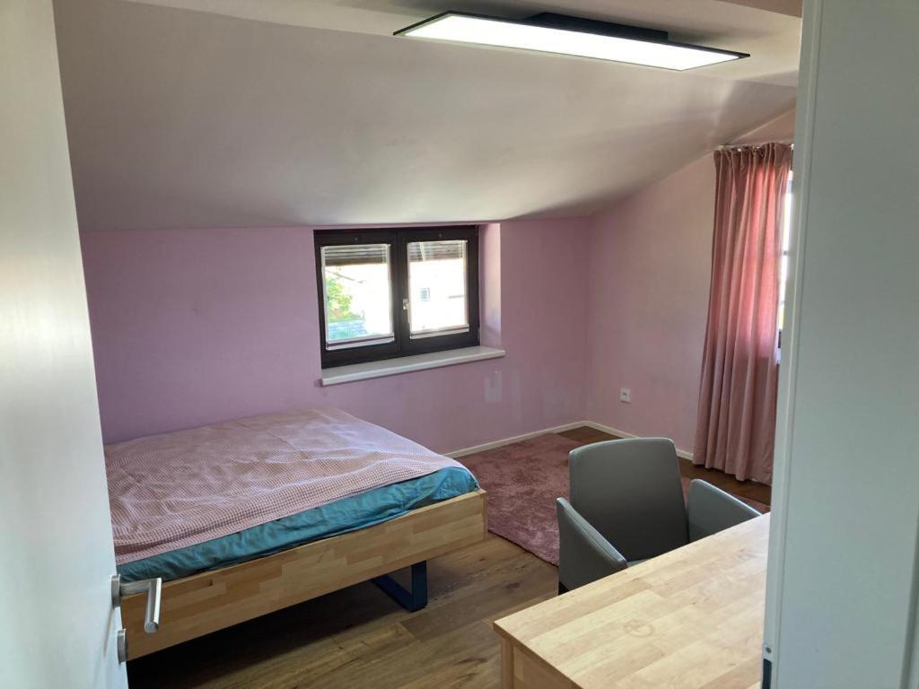 Ferienwohnung Nahe Gmunden Top 3 Pinsdorf Bagian luar foto